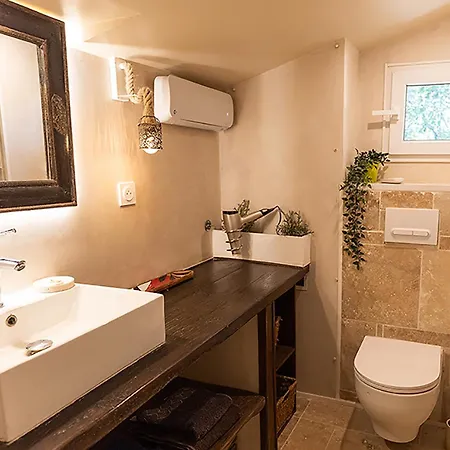 Mazet Des Closades Guest house