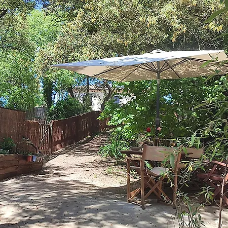 Mazet Des Closades Guest house